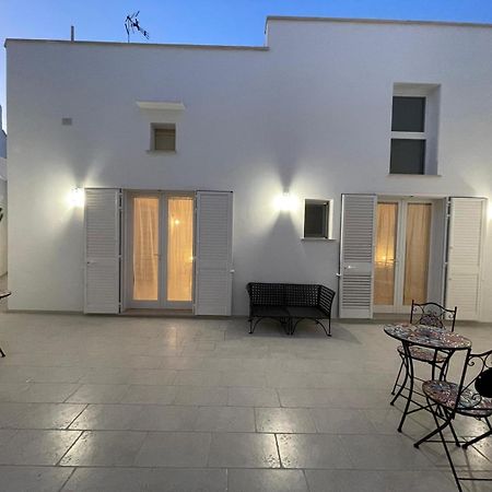 Cortile Carducci Hotel Racale Luaran gambar